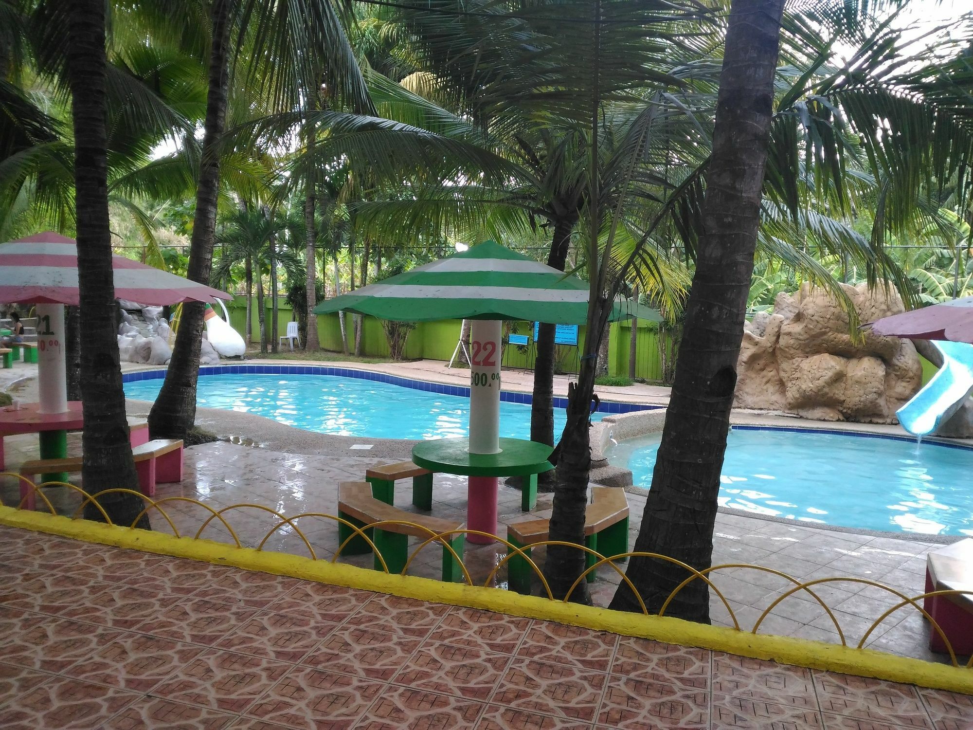 Tubod Flowing Water Resort Minglanilla Exterior photo
